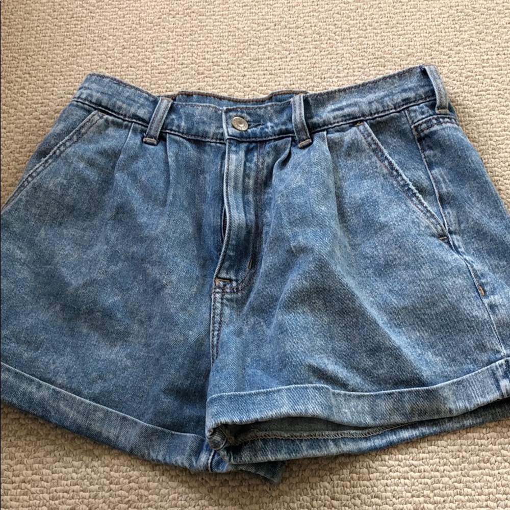 American Eagle Mom short